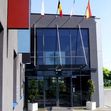 Готель Malinowski Business