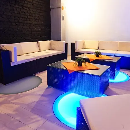 호텔 Malinowski Business