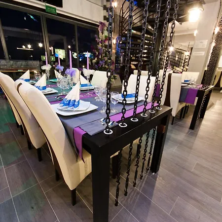 Hotel Malinowski Business