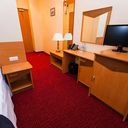 Malinowski Business Hotel Hlivice