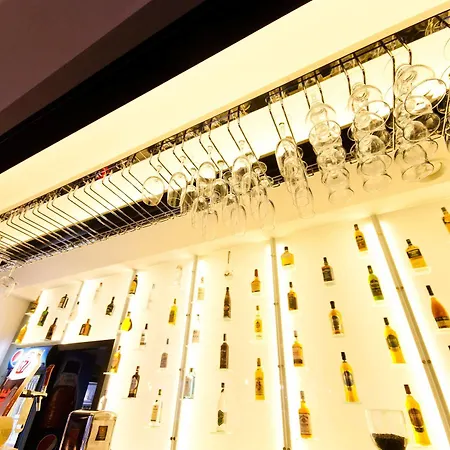Malinowski Business 3*