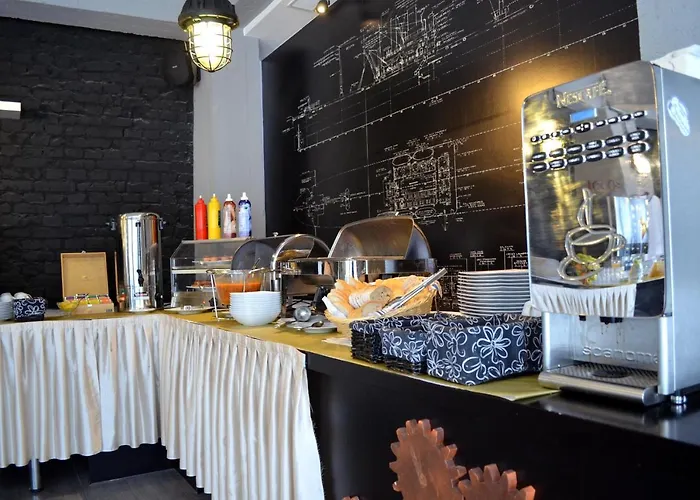 Hotel Malinowski Business 3*